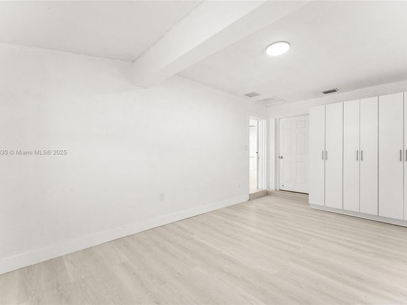 4649 SW 28th Ave, Dania Beach FL 33312