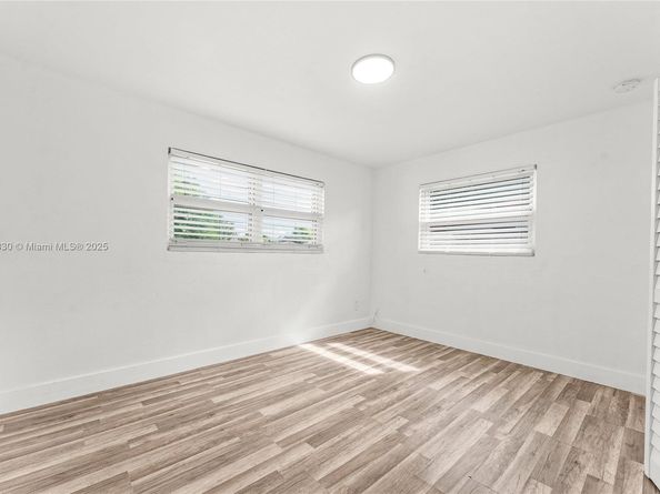 4649 SW 28th Ave, Dania Beach FL 33312