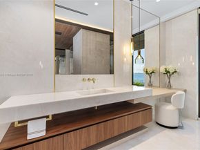 11404 N Bayshore Dr, North Miami FL 33181