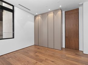 11404 N Bayshore Dr, North Miami FL 33181