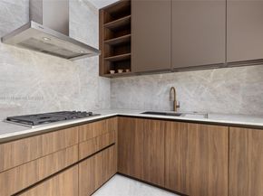 11404 N Bayshore Dr, North Miami FL 33181