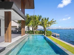 11404 N Bayshore Dr, North Miami FL 33181