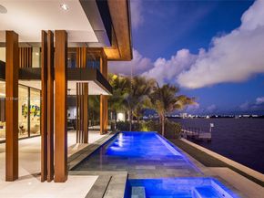 11404 N Bayshore Dr, North Miami FL 33181