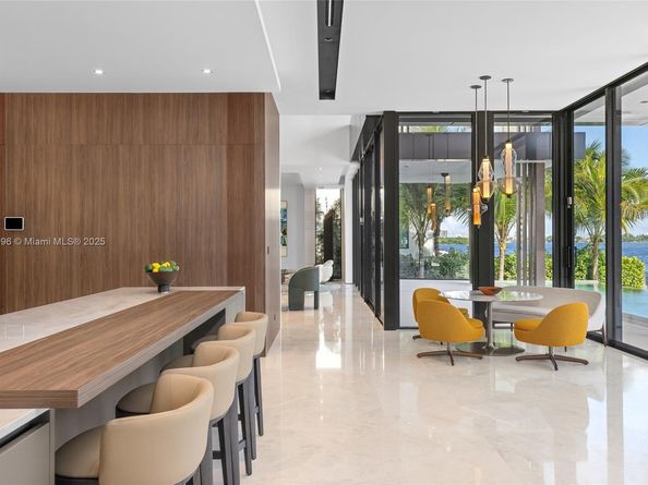 11404 N Bayshore Dr, North Miami FL 33181