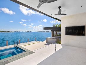 11404 N Bayshore Dr, North Miami FL 33181