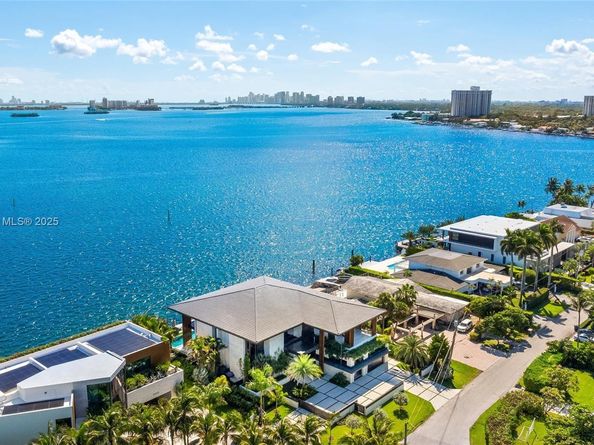 11404 N Bayshore Dr, North Miami FL 33181