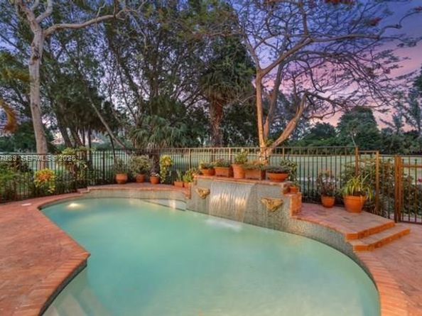 7820 NW 83rd St, Tamarac FL 33321