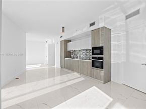 2900 NE 7th Ave 4009, Miami FL 33137