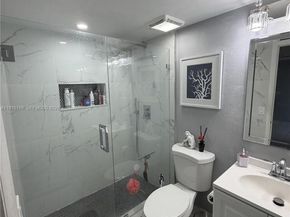 8408 NW 8th St 8408, Miami FL 33126