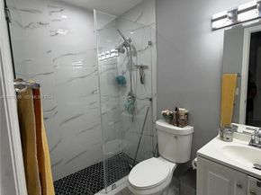 8408 NW 8th St 8408, Miami FL 33126