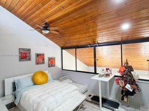 8408 NW 8th St 8408, Miami FL 33126