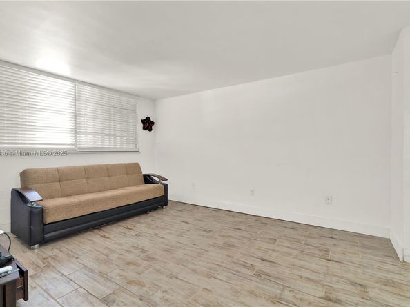 7850 Byron Ave 702, Miami Beach FL 33141