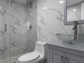 854 NW 87th Ave 504, Miami FL 33172