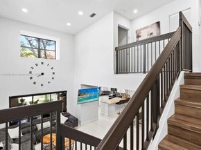 3400 Emerald Oaks Dr 801, Hollywood FL 33021