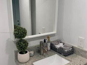 3400 Emerald Oaks Dr 801, Hollywood FL 33021