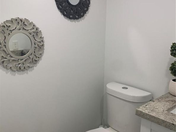 3400 Emerald Oaks Dr 801, Hollywood FL 33021