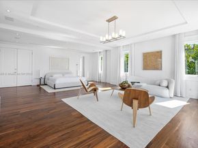 4340 N Bay Rd, Miami Beach FL 33140