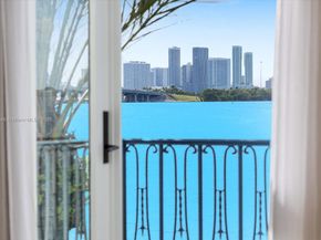 4340 N Bay Rd, Miami Beach FL 33140