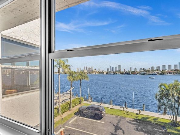 16570 NE 26th Ave 3A, North Miami Beach FL 33160