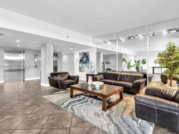 16570 NE 26th Ave 3A, North Miami Beach FL 33160