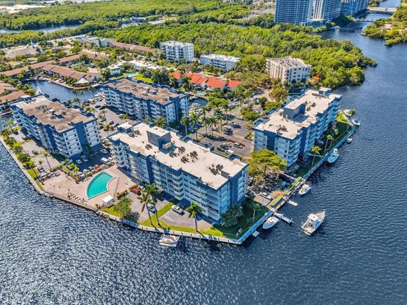 16570 NE 26th Ave 3A, North Miami Beach FL 33160
