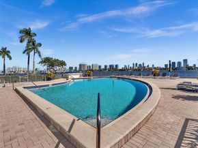 16570 NE 26th Ave 3A, North Miami Beach FL 33160