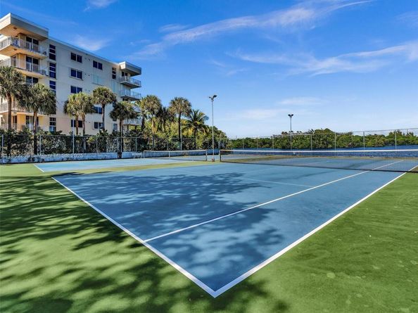 16570 NE 26th Ave 3A, North Miami Beach FL 33160