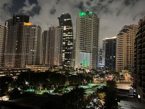 520 Brickell Key Dr A900, Miami FL 33131