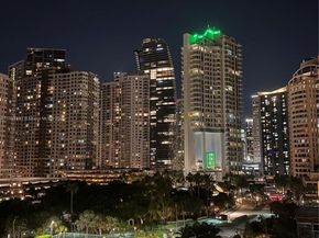520 Brickell Key Dr A900, Miami FL 33131