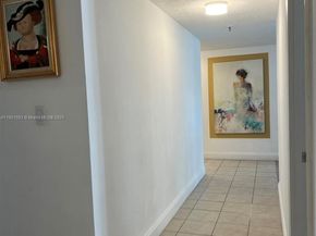 520 Brickell Key Dr A900, Miami FL 33131