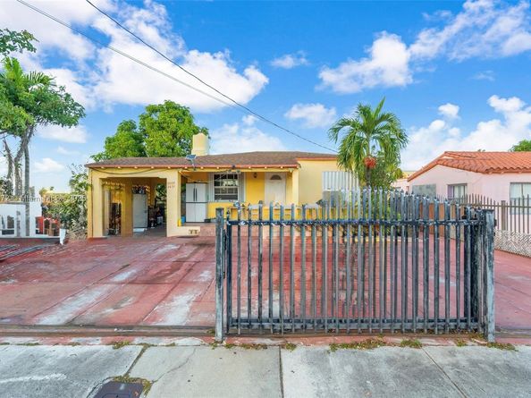2029 NW 5th St, Miami FL 33125