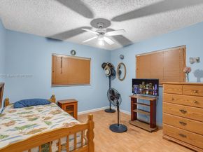 2029 NW 5th St, Miami FL 33125