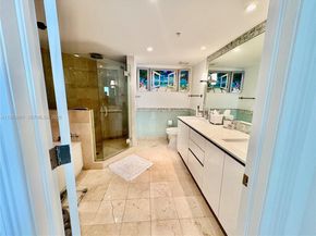 1800 N Bayshore Dr 1801, Miami FL 33132