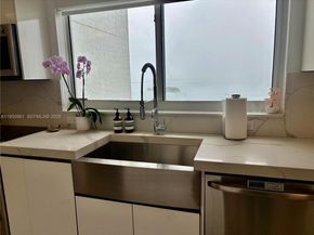 1800 N Bayshore Dr 1801, Miami FL 33132