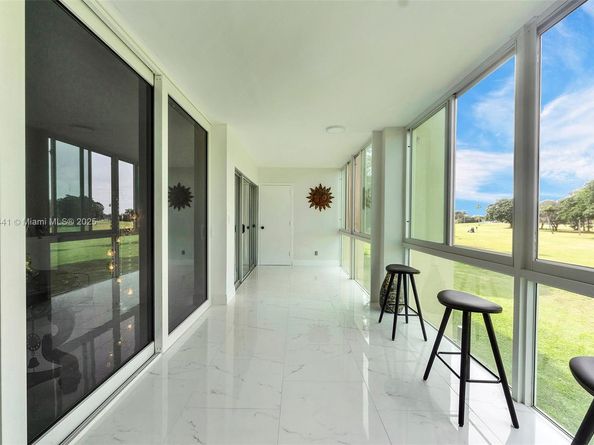 3661 Via Poinciana 206, Lake Worth FL 33467