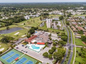 3661 Via Poinciana 206, Lake Worth FL 33467