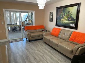 4481 NW 163rd St, Miami Gardens FL 33054