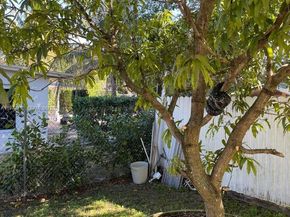 4481 NW 163rd St, Miami Gardens FL 33054