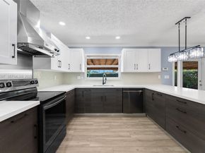 13210 SW 21st St, Miami FL 33175