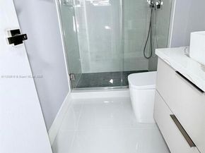 20379 W Country Club Dr 1233, Aventura FL 33180