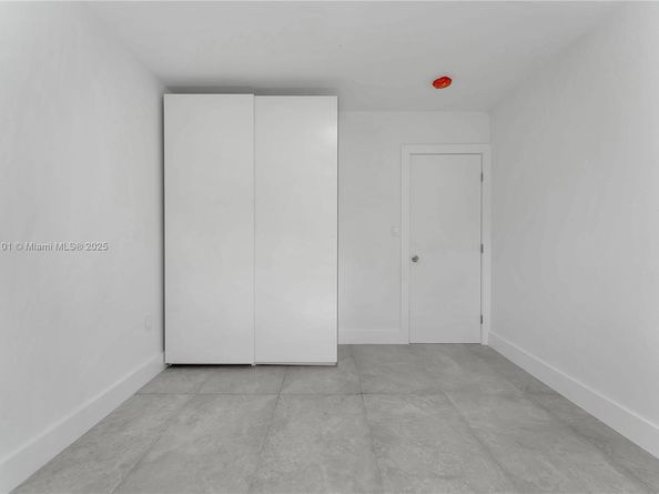 521 NW 33rd Ave, Miami FL 33125