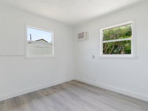 1021 W 33rd St, Riviera Beach FL 33404
