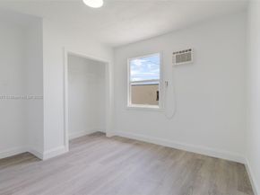 1021 W 33rd St, Riviera Beach FL 33404
