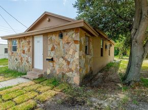 1021 W 33rd St, Riviera Beach FL 33404