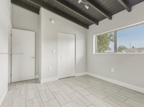 290 NE 171st Ter, North Miami Beach FL 33162
