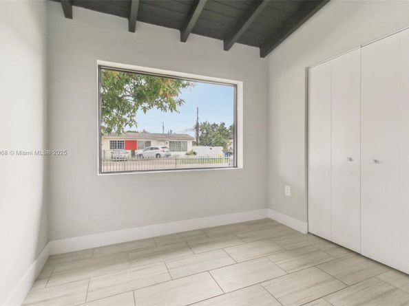 290 NE 171st Ter, North Miami Beach FL 33162