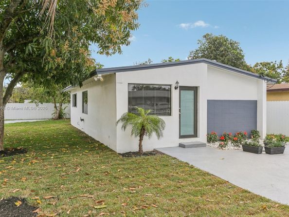 290 NE 171st Ter, North Miami Beach FL 33162