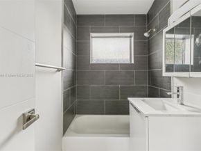 290 NE 171st Ter, North Miami Beach FL 33162