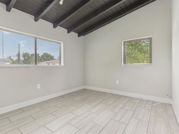 290 NE 171st Ter, North Miami Beach FL 33162