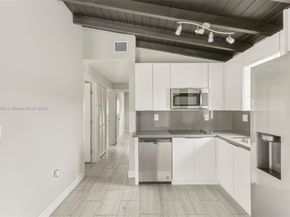 290 NE 171st Ter, North Miami Beach FL 33162